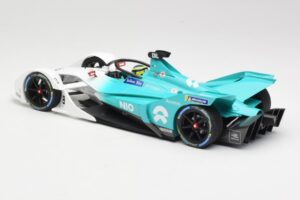 NIO 004 Team NIO #8 T. Dillmann Formula E Season 5 2019 Minichamps 1:18 114180008 Metal - imagen 5 de 6