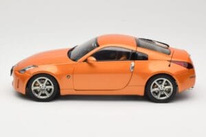 Nissan 350Z Z33 Sunset Orange AUTOart 1:18 77312 Metal - imagen 4 de 8