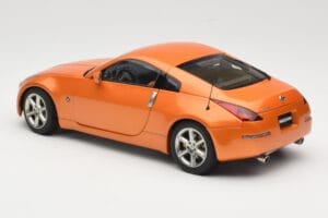 Nissan 350Z Z33 Sunset Orange AUTOart 1:18 77312 Metal - imagen 7 de 8