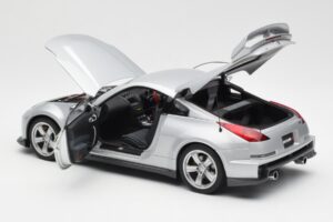 Nissan Fairlady Z Z34 NISMO Type 380RS Plata AUTOart 1:18 77401 Metal - imagen 5 de 8