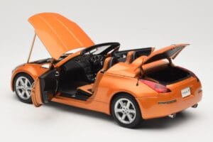 Nissan Fairlady Z Z33 Roadster Sunset Orange AUTOart 1:18 77377 Metal - imagen 5 de 8