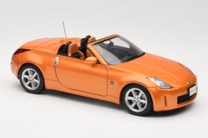 Nissan Fairlady Z Z33 Roadster Sunset Orange AUTOart 1:18 77377 Metal - imagen 6 de 8