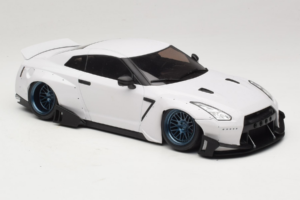 Nissan GT-R R35 Boost Wars 2 Blanco Jp Kraemo 1:18 KRAEMO001 Metal - imagen 5 de 7