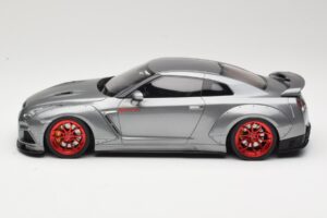 Nissan GT-R R35 Prior Design Gris GT Spirit 1:18 GT243 Resina - imagen 3 de 6