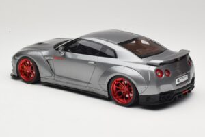 Nissan GT-R R35 Prior Design Gris GT Spirit 1:18 GT243 Resina - imagen 5 de 6