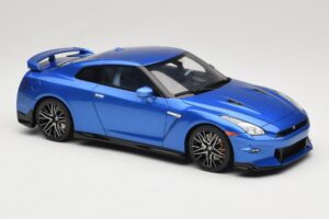 Nissan GT-R R35 Skyline Edition Bayside Blue GT Spirit 1:18 GT521 Resina - imagen 4 de 6