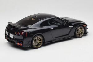 Nissan GT-R R35 Takumi Edition Midnight Purple GT Spirit 1:18 GT932 Resina - imagen 2 de 6