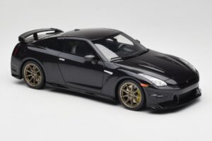 Nissan GT-R R35 Takumi Edition Midnight Purple GT Spirit 1:18 GT932 Resina - imagen 4 de 6
