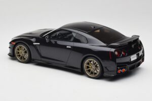 Nissan GT-R R35 Takumi Edition Midnight Purple GT Spirit 1:18 GT932 Resina - imagen 5 de 6