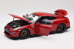 Nissan GT-R R35 Track Edition NISMO Vibrant Red MotorHelix 1:18 M83511 Metal - imagen 2 de 8