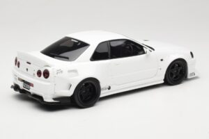 Nissan Skyline GT-R BNR34 by KRC Pearl White Otto 1:18 OT1135 Resina - imagen 2 de 6