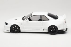 Nissan Skyline GT-R BNR34 by KRC Pearl White Otto 1:18 OT1135 Resina - imagen 3 de 6