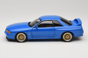 Nissan Skyline GT-R R32 V-Spec II Tuned Azul AUTOart 1:18 77415 Metal - imagen 4 de 8