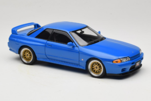 Nissan Skyline GT-R R32 V-Spec II Tuned Azul AUTOart 1:18 77415 Metal - imagen 6 de 8