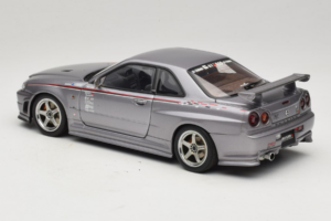 Nissan Skyline GT-R R34 Nismo S-Tune Plata AUTOart 1:18 77358 Metal - imagen 7 de 8