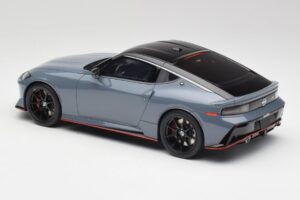 Nissan Z RZ34 NISMO Stealth Gris GT Spirit 1:18 GT484 Resina - imagen 5 de 6