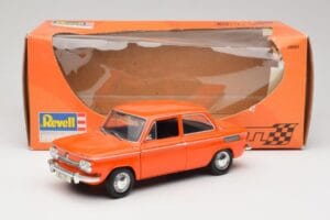 NSU 1000 TT Naranja Revell 1:18 08884 Metal - imagen 8 de 8