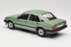 Opel Ascona C Metallic Light Green MCG 1:18 MCG18458 Metal - imagen 5 de 6
