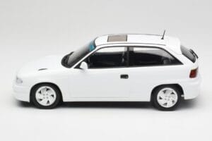 Opel Astra F GSi Blanc Casablanca Norev 1:18 183673 Metal - imagen 3 de 6