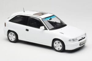 Opel Astra F GSi Blanc Casablanca Norev 1:18 183673 Metal - imagen 4 de 6