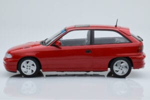 Opel Astra F GSi Rojo Norev 1:18 183672 Metal - imagen 3 de 6