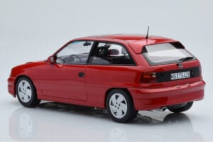 Opel Astra F GSi Rojo Norev 1:18 183672 Metal - imagen 5 de 6