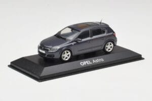 Opel Astra H Gris Minichamps 1:43 B24910027A Metal - imagen 2 de 4