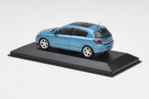 Opel Astra H Azul Claro Minichamps 1:43 400043001 Metal - imagen 3 de 4