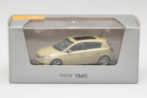 Opel Astra H Amarillo Metalizado Minichamps 1:43 403043003 Metal - imagen 4 de 4