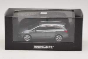 Opel Astra J Sports Tourer Minichamps 1:43 400049014 Metal - imagen 4 de 4