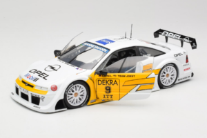 Opel Calibra V6 #9 M. Reuter DTM 1995 UT Models 1:18 180954209 Metal - imagen 2 de 8