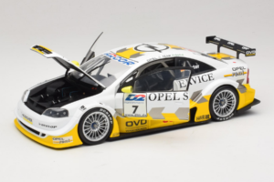 Opel Astra V8 Coupe #7 M. Reuter DTM 2000 Action 1:18 AC8004807 Metal - imagen 2 de 8