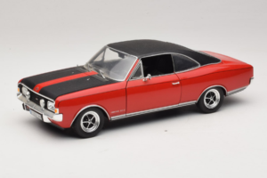 Opel Commodore GS/E Rojo Revell 1:18 8826 Metal