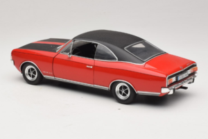 Opel Commodore GS/E Rojo Revell 1:18 8826 Metal - imagen 7 de 8