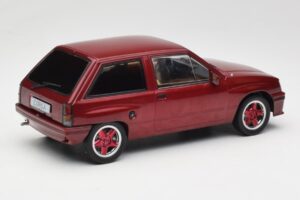 Opel Corsa A Custom Rojo MCG 1:18 MCG18433 Metal - imagen 2 de 6