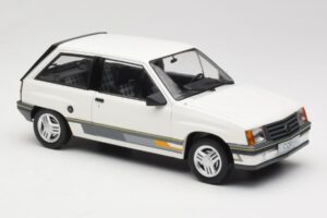 Opel Corsa A Sprint Blanco MCG 1:18 MCG18432 Metal - imagen 4 de 6