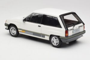 Opel Corsa A Sprint Blanco MCG 1:18 MCG18432 Metal - imagen 5 de 6