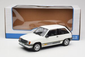 Opel Corsa A Sprint Blanco MCG 1:18 MCG18432 Metal - imagen 6 de 6