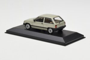 Opel Corsa A Swing Verde Minichamps 1:43 400045002 Metal - imagen 3 de 4