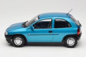 Opel Corsa B Blue Metallic MCG 1:18 MCG18514 Metal - imagen 3 de 6
