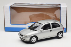 Opel Corsa B Grey Metallic MCG 1:18 MCG18515 Metal - imagen 6 de 6