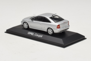 Opel Coupe Bertone Plata Minichamps 1:43 B24910027 Metal - imagen 3 de 4