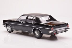 Opel Diplomat V8 Negro Norev 1:18 183687 Metal - imagen 5 de 6