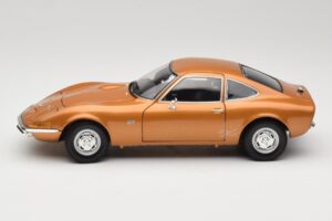 Opel GT Dorado Minichamps 1:18 180049025 Metal - imagen 4 de 8