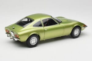 Opel GT Green Metallic Minichamps 1:18 180049029 Metal - imagen 3 de 8