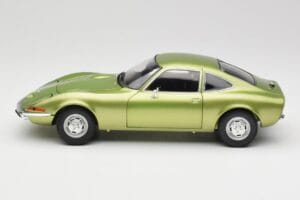 Opel GT Green Metallic Minichamps 1:18 180049029 Metal - imagen 4 de 8