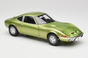 Opel GT Green Metallic Minichamps 1:18 180049029 Metal - imagen 6 de 8