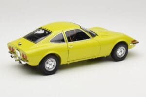 Opel GT Amarillo Minichamps 1:18 180049032 Metal - imagen 3 de 8