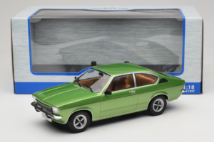 Opel Kadett C Coupe Verde MCG 1:18 MCG18599 Metal - imagen 6 de 6