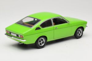 Opel Kadett C Coupé Verde Minichamps 1:18 180045620 Metal - imagen 3 de 8